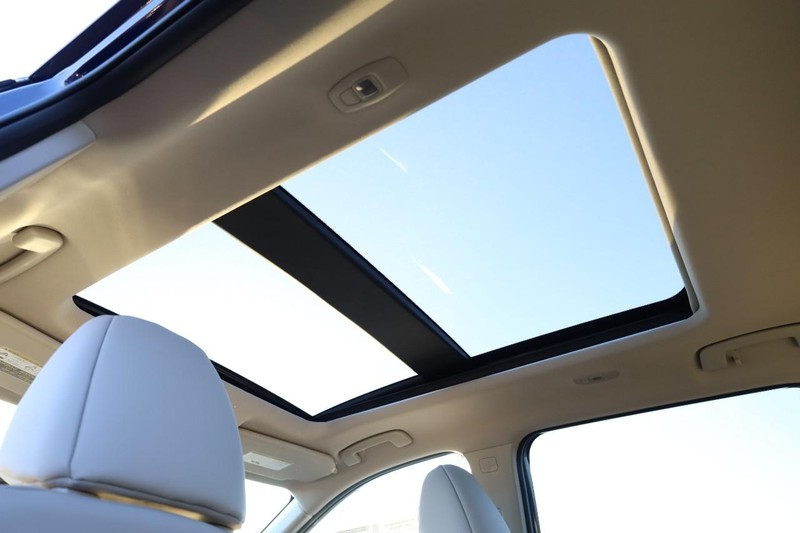 Nissan Rogue Vehicle Image 09