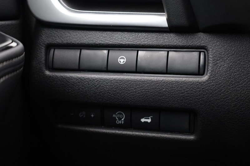 Nissan Rogue Vehicle Image 20
