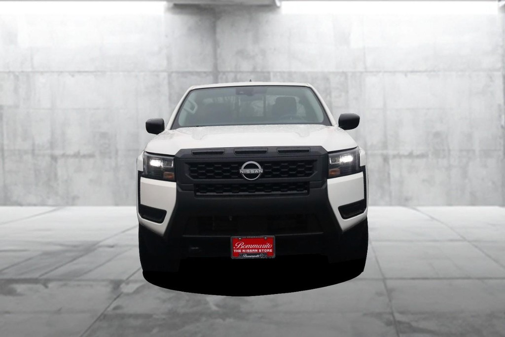 Nissan Frontier Vehicle Image 04