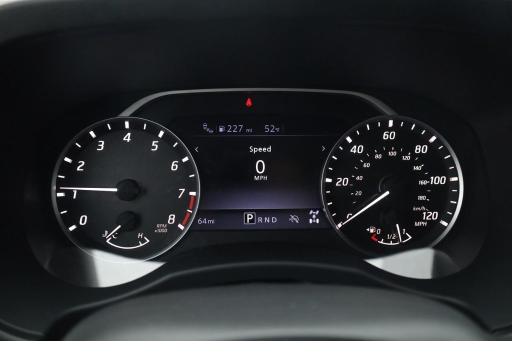 Nissan Frontier Vehicle Image 15