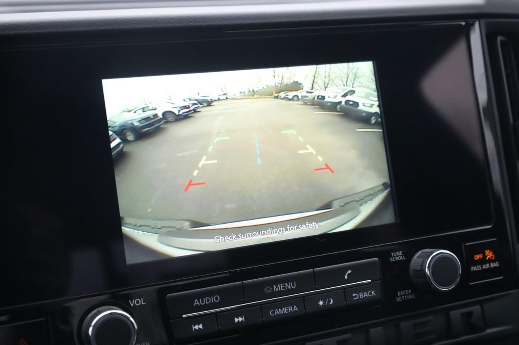 Nissan Frontier Vehicle Image 17