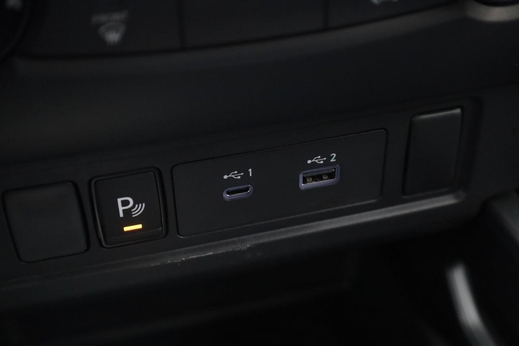 Nissan Frontier Vehicle Image 19