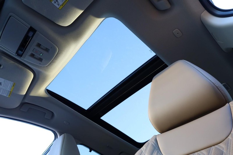 Nissan Murano Vehicle Image 09