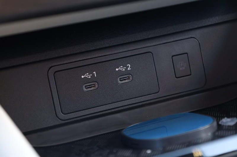 Nissan Murano Vehicle Image 18