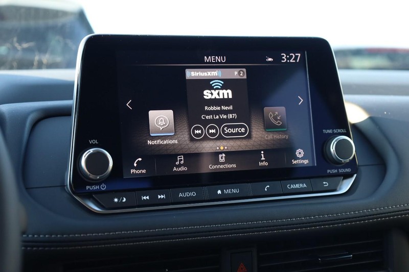 Nissan Rogue Vehicle Image 13