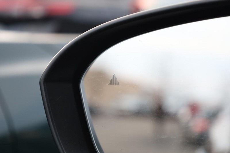 Nissan Rogue Vehicle Image 21