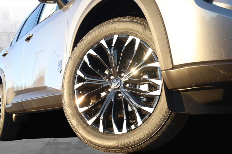 Nissan Rogue Vehicle Image 03