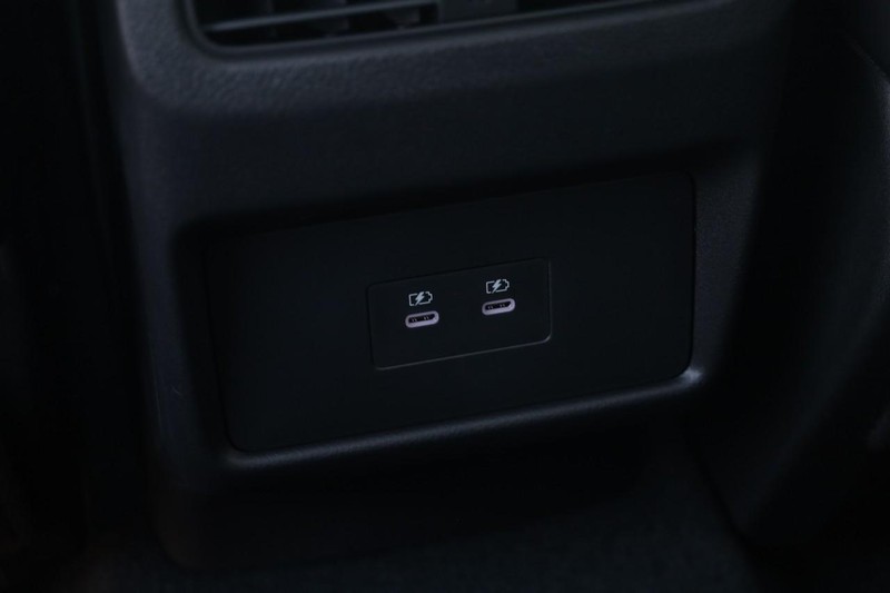 Nissan Rogue Vehicle Image 22