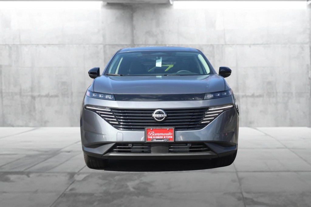 Nissan Murano Vehicle Full-screen Gallery Image 4