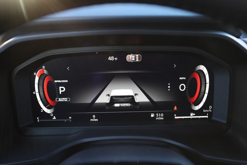 Nissan Rogue Vehicle Image 12