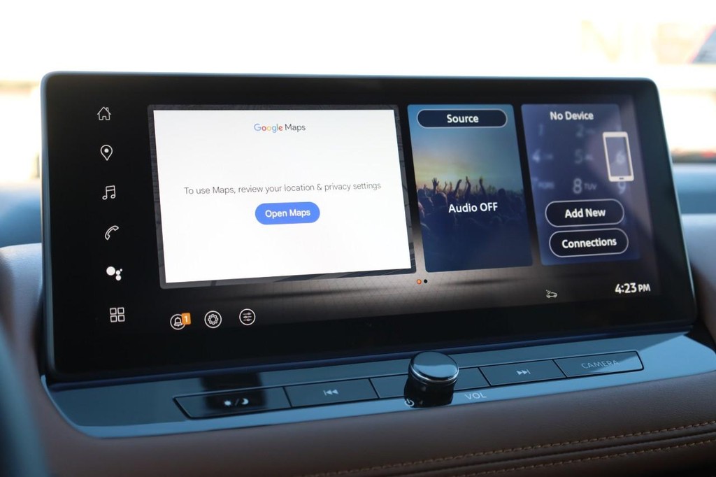 Nissan Rogue Vehicle Image 13