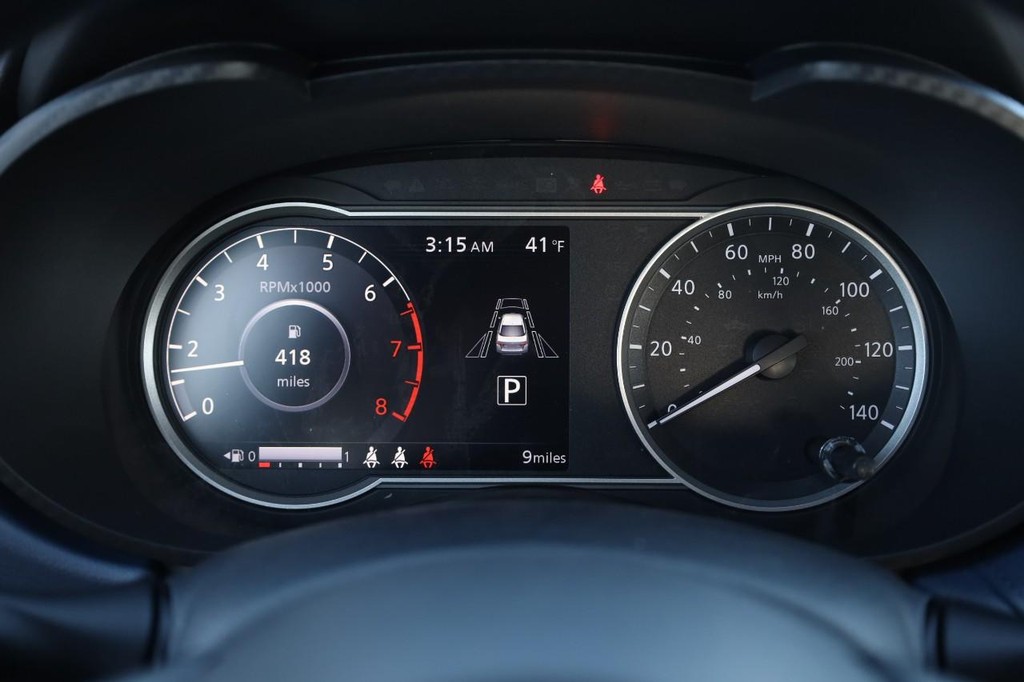 Nissan Versa Vehicle Image 10