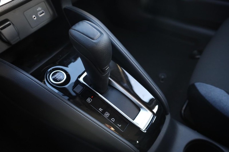 Nissan Versa Vehicle Image 15