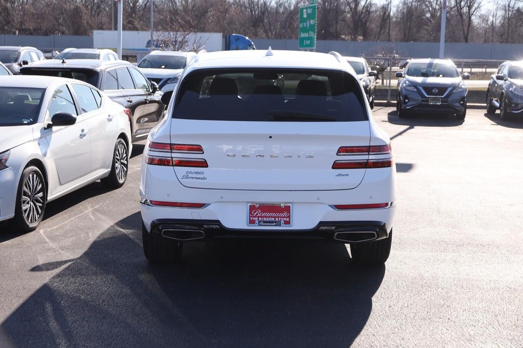 Genesis GV80 Vehicle Image 06