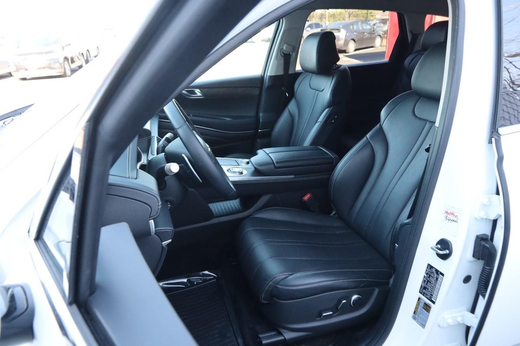 Genesis GV80 Vehicle Image 10