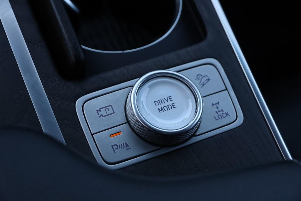 Genesis GV80 Vehicle Image 21