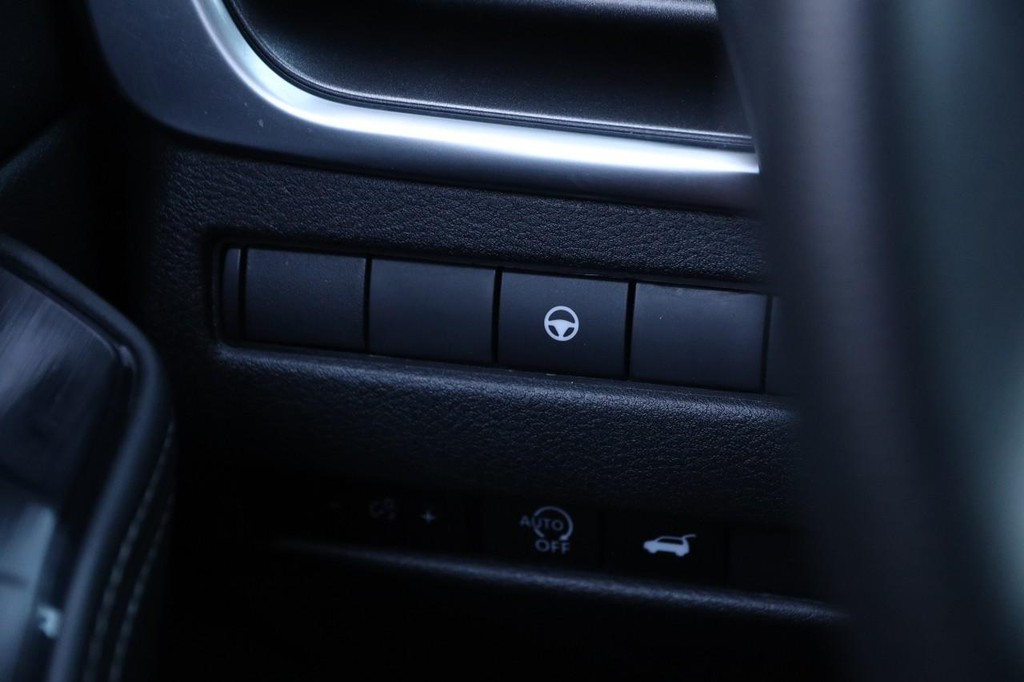 Nissan Rogue Vehicle Image 20