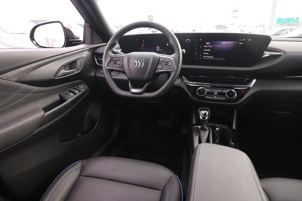 Buick Envista Vehicle Image 20