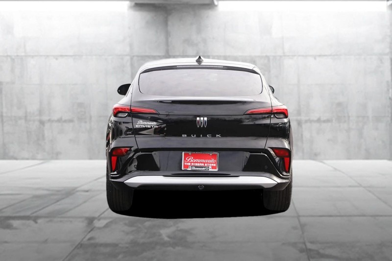 Buick Envista Vehicle Full-screen Gallery Image 6