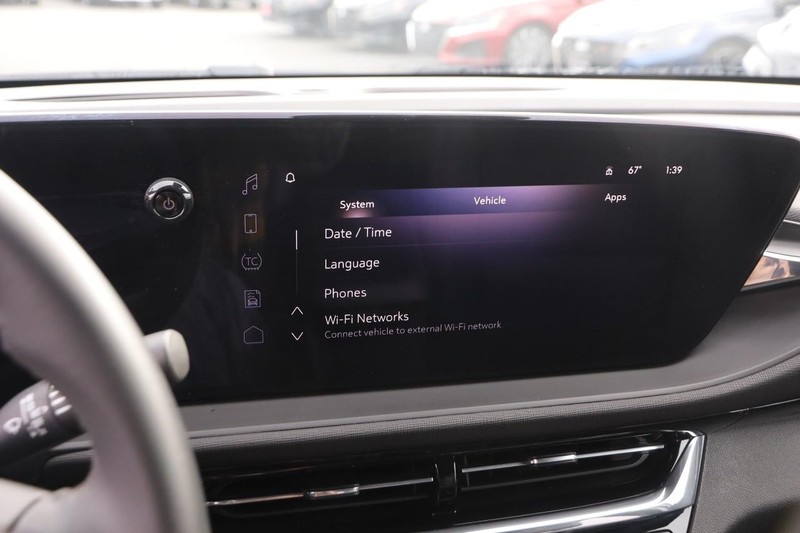 Buick Envista Vehicle Full-screen Gallery Image 14