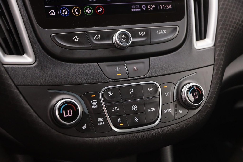 Chevrolet Malibu Vehicle Full-screen Gallery Image 18