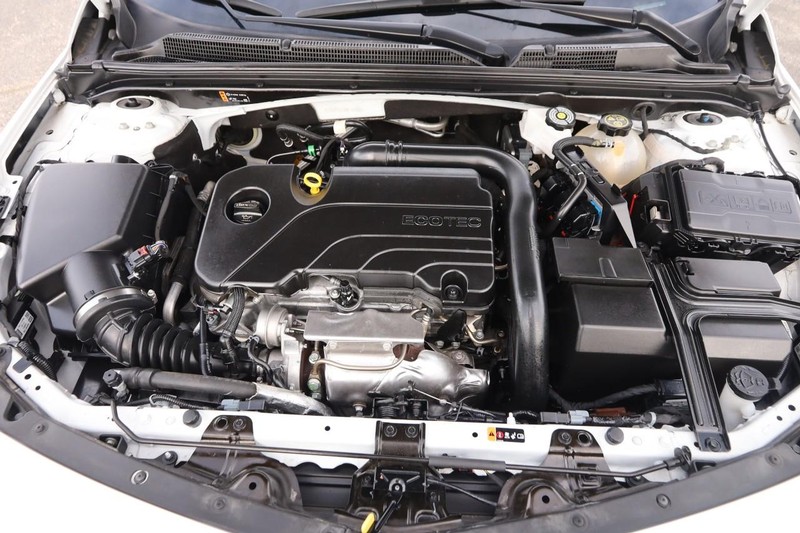 Chevrolet Malibu Vehicle Image 26