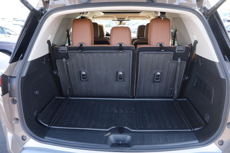 Nissan Pathfinder Vehicle Image 07