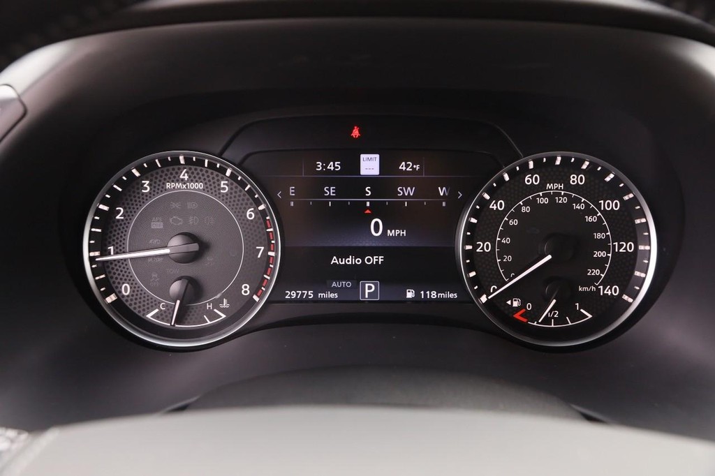 Nissan Armada Vehicle Image 16