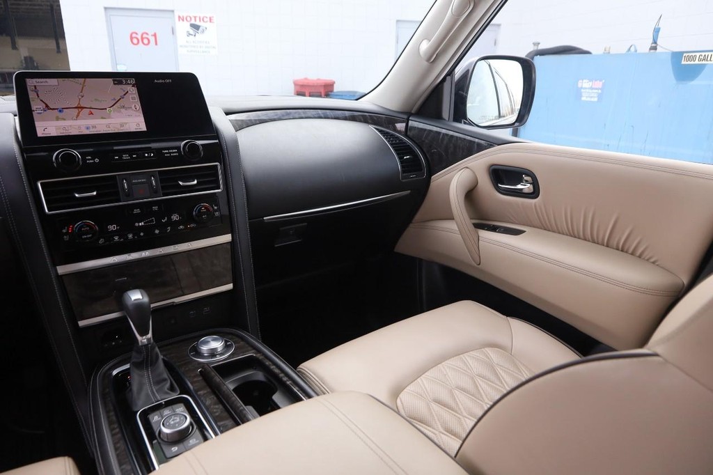 Nissan Armada Vehicle Image 28