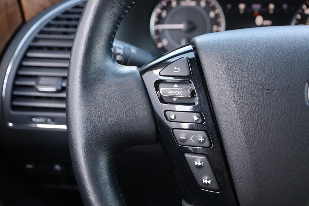 Nissan Armada Vehicle Image 17