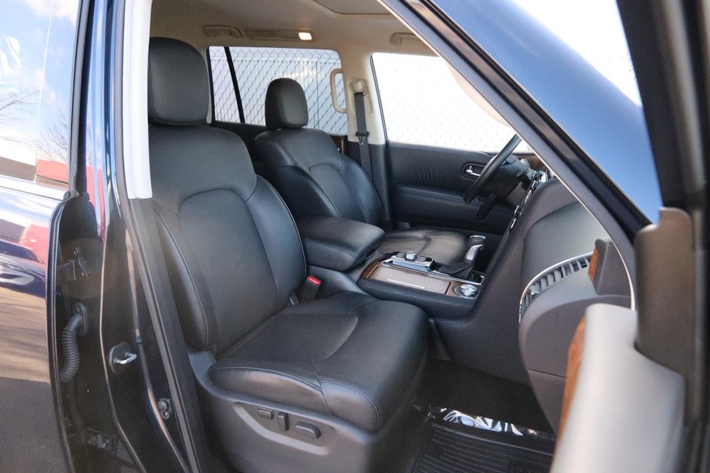 Nissan Armada Vehicle Image 32