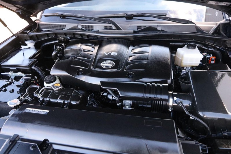 Nissan Armada Vehicle Image 07