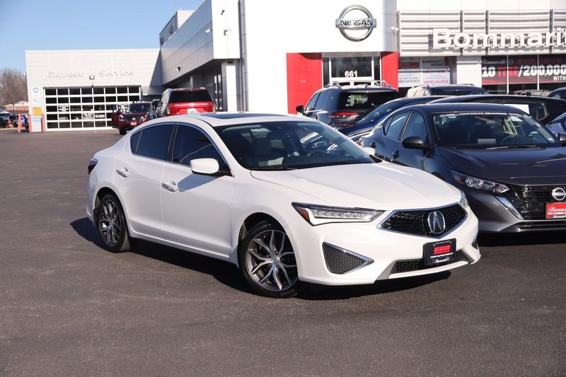 Acura ILX Vehicle Full-screen Gallery Image 2