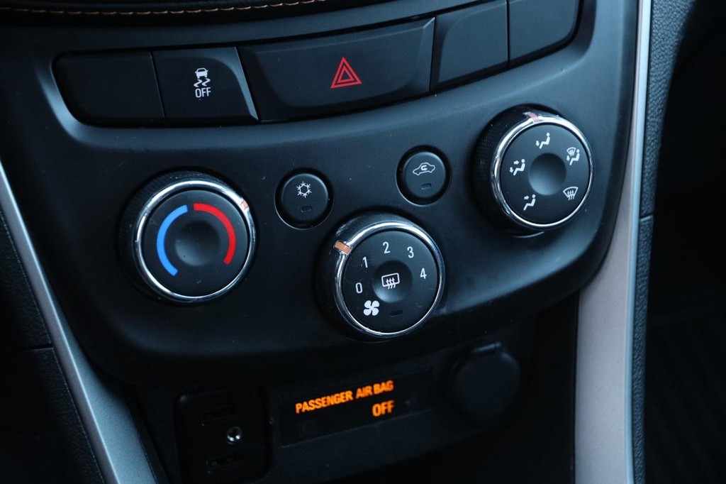 Chevrolet Trax Vehicle Image 17