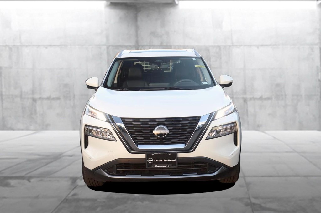 Nissan Rogue Vehicle Image 04