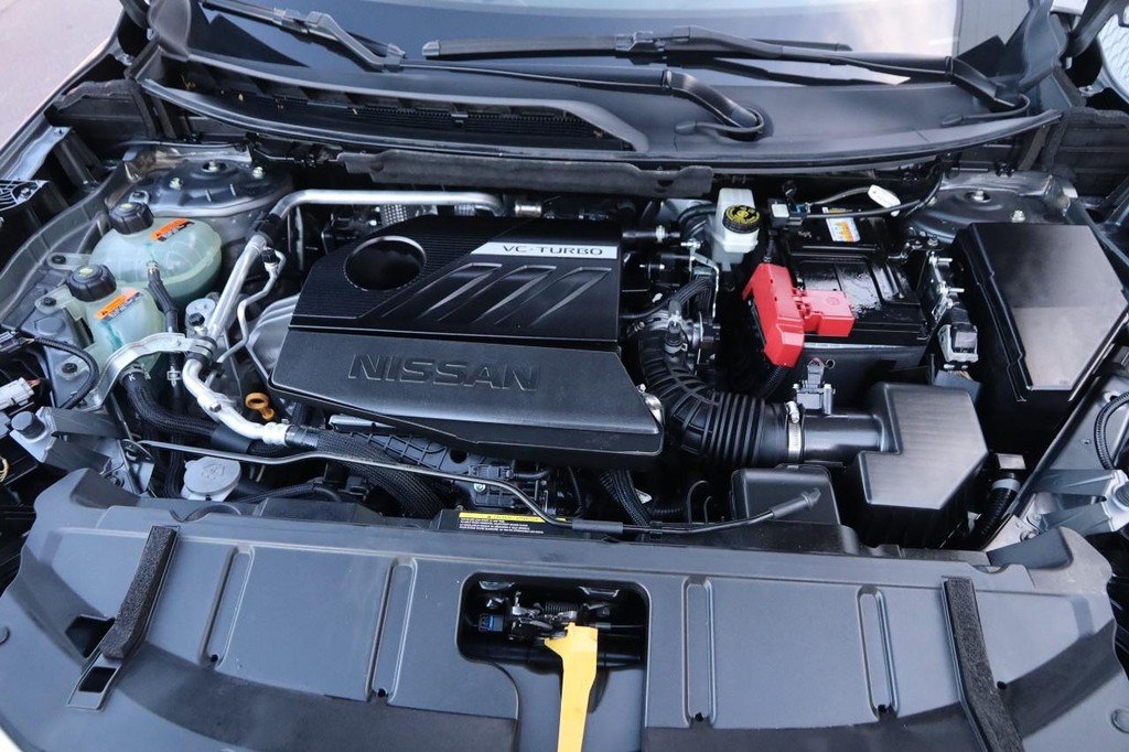 Nissan Rogue Vehicle Image 25