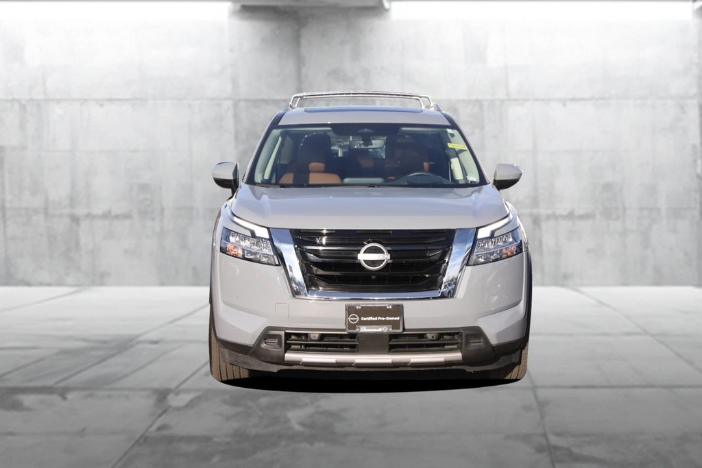 Nissan Pathfinder Vehicle Image 04
