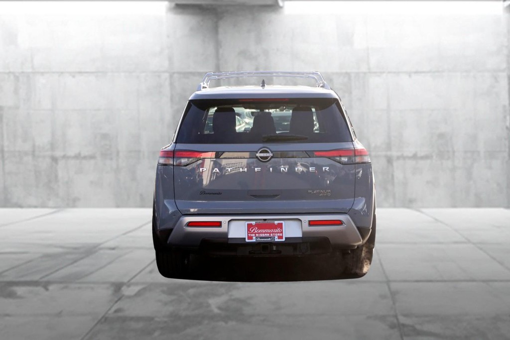 Nissan Pathfinder Vehicle Image 06