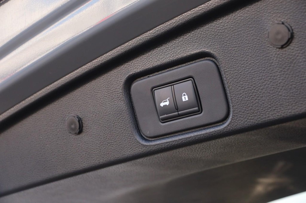 Nissan Pathfinder Vehicle Image 08