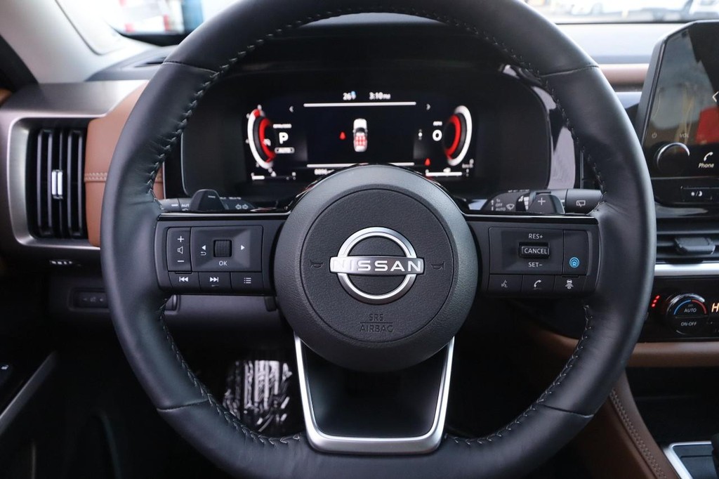 Nissan Pathfinder Vehicle Image 13