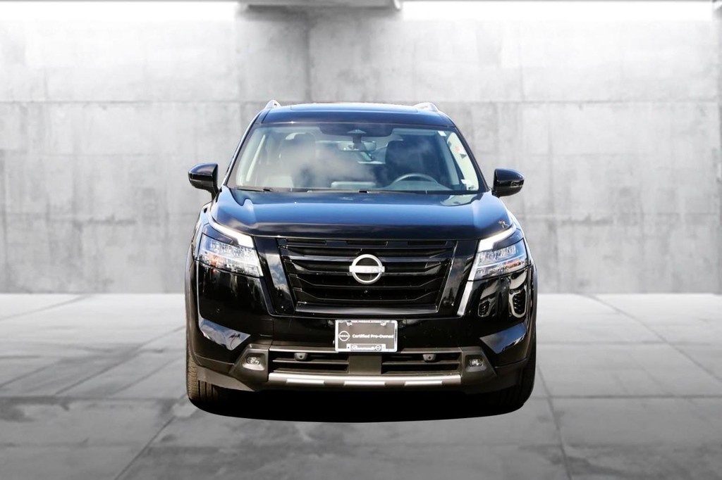 Nissan Pathfinder Vehicle Image 04