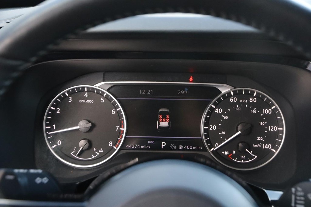 Nissan Pathfinder Vehicle Image 16