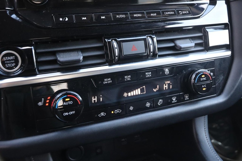 Nissan Pathfinder Vehicle Image 20