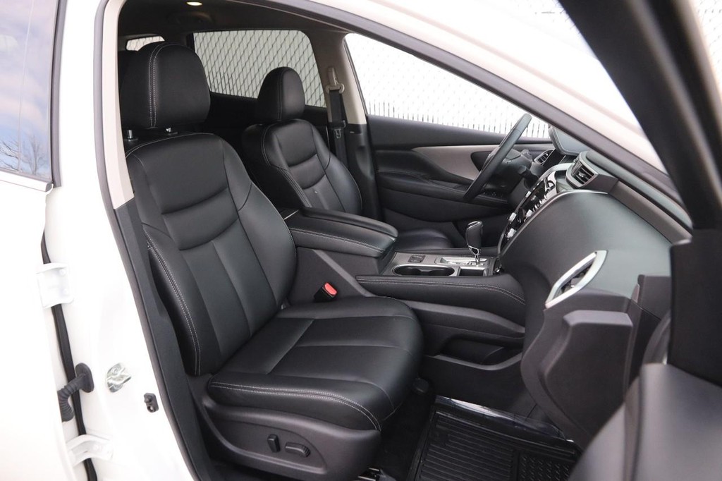 Nissan Murano Vehicle Image 25