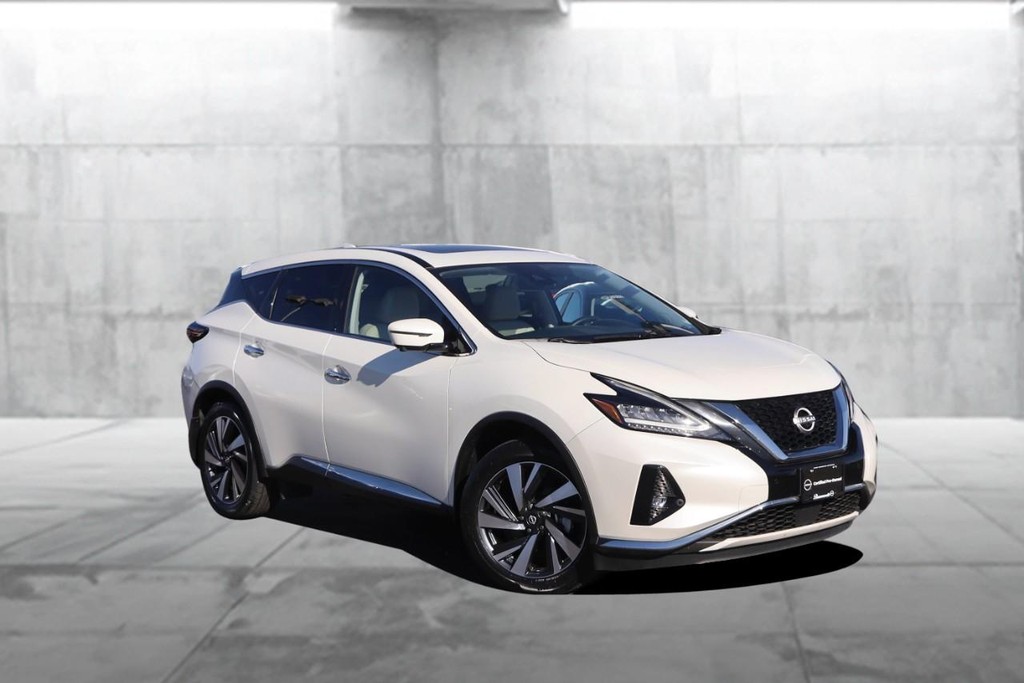 Nissan Murano Vehicle Image 02