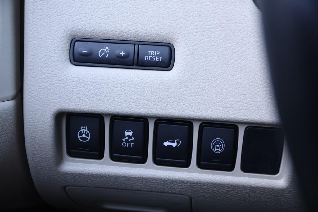 Nissan Murano Vehicle Image 21