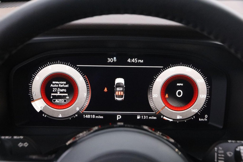 Nissan Rogue Vehicle Image 15