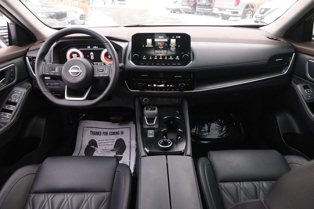 Nissan Rogue Vehicle Image 23
