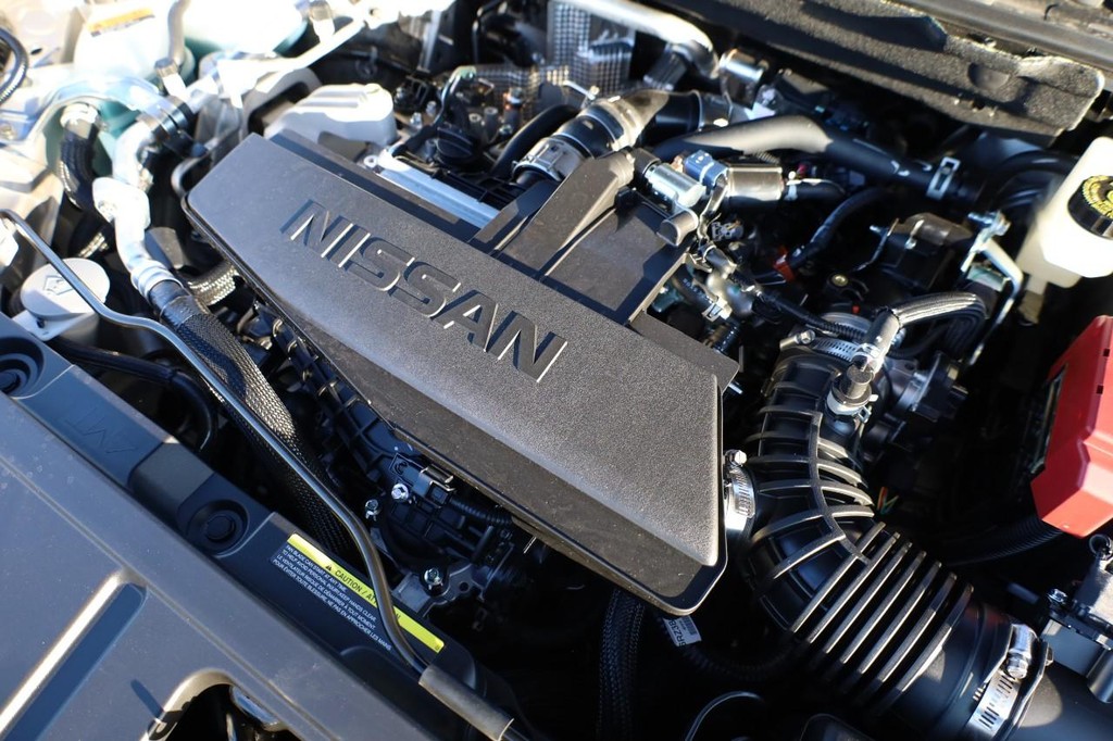 Nissan Rogue Vehicle Image 30