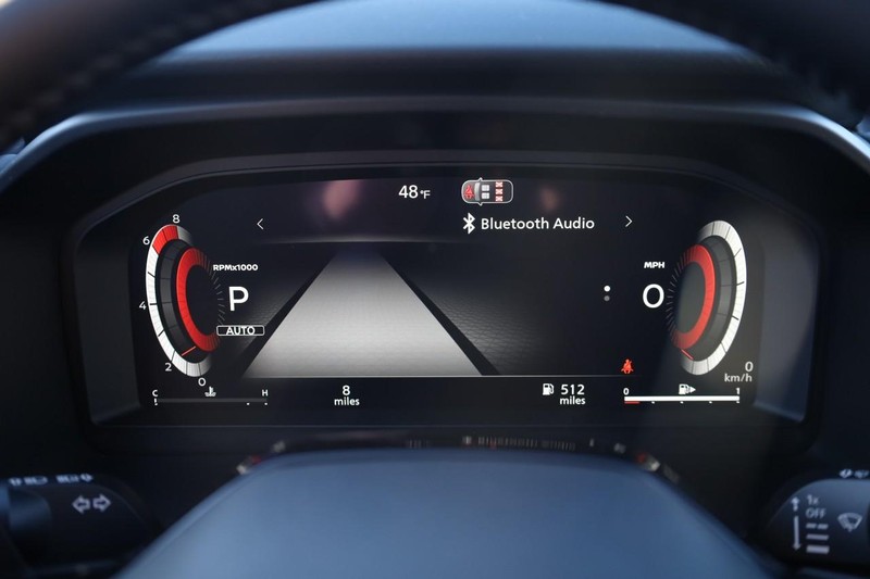 Nissan Rogue Vehicle Image 12